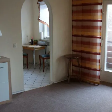 Apartmán Sunny 1-room Near Railway Station *