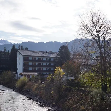 Apartmán Sunny 1-room Near Railway Station Garmisch-Partenkirchen